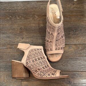 Keannie Vince Camuto Woven Peep-Toe Block Heel Sandals - Nude